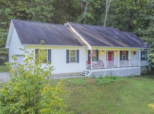 689 Mahoney Rd, Oliver Springs, TN 37840