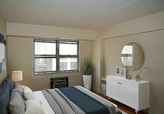 3rd image of 200 Schermerhorn St APT 503