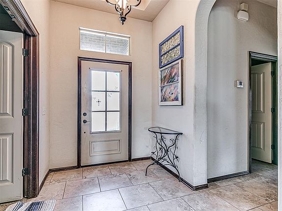 4th image of 17205 Serrano Dr