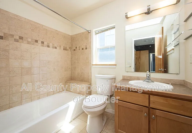 1345 Yellow Pine Ave — Photo 16