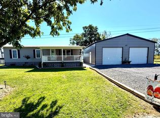 348 Clems Meadow Ln, Petersburg, WV 26847