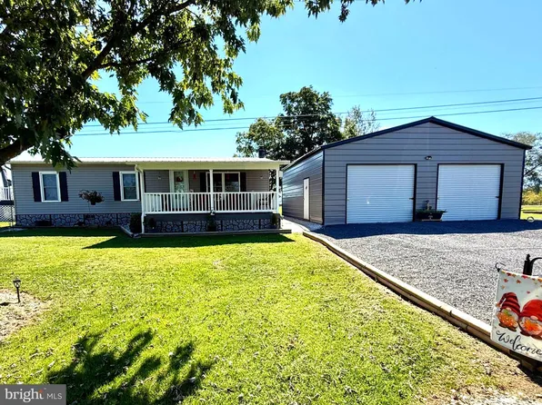348 Clems Meadow Ln, Petersburg, WV 26847