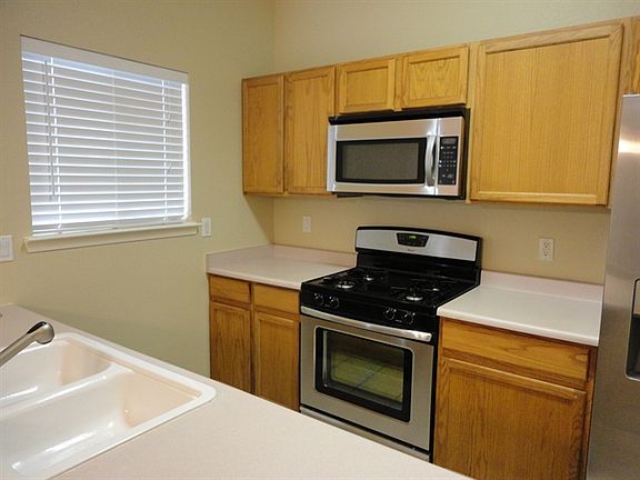 3rd image of 1909 Tierra Del Oso Pl NW