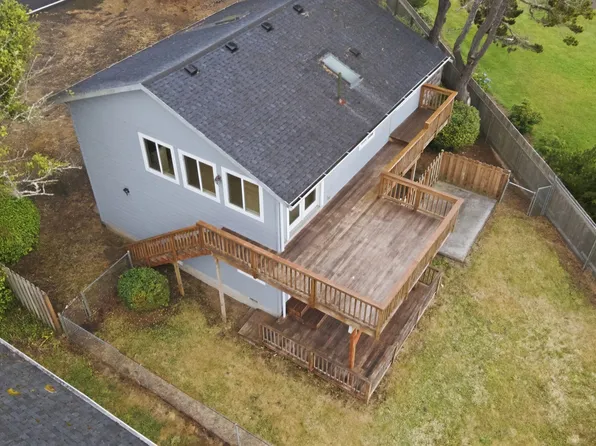 26230 Sandlake Rd, Cloverdale, OR 97112