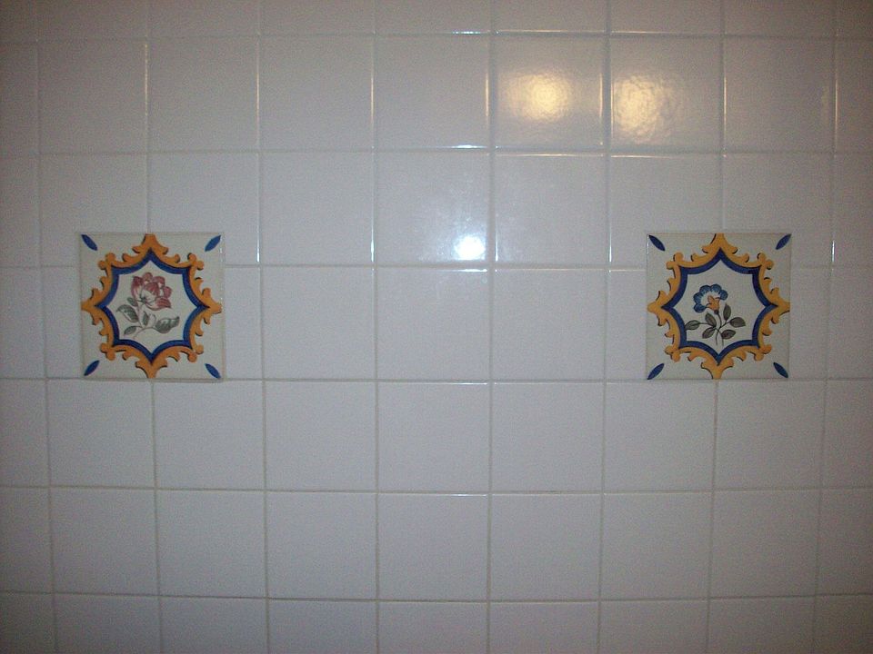 1st image of 875 E 260th St