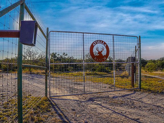 5th image of 1950 Tolles Rd