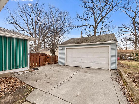 3rd image of 2636 South 50th STREET