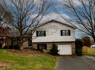 18487 Essex Dr, Abingdon, VA 24211