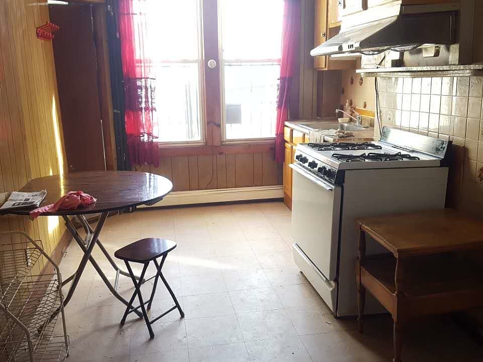 2nd image of 766 Liberty Ave APT 2R