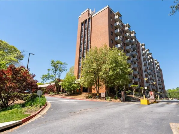 300 Johnson Ferry Rd, Sandy Springs, GA