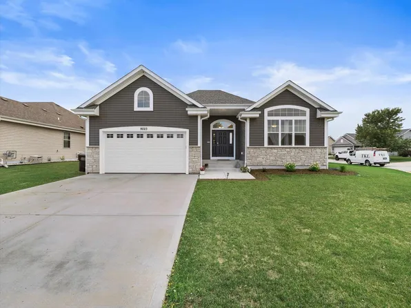 9223 Prairie Crossing DRIVE, Franksville, WI 53126