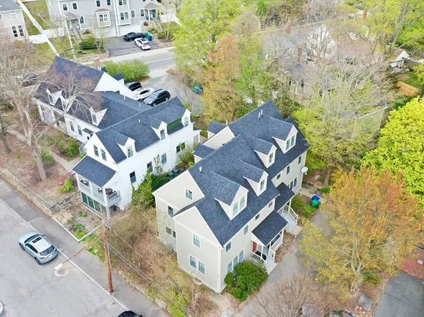 14 Linden St #14, Newton, MA 02464