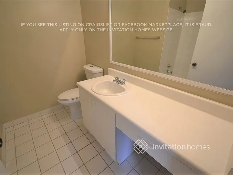 1136 Sorrento Dr — Photo 12