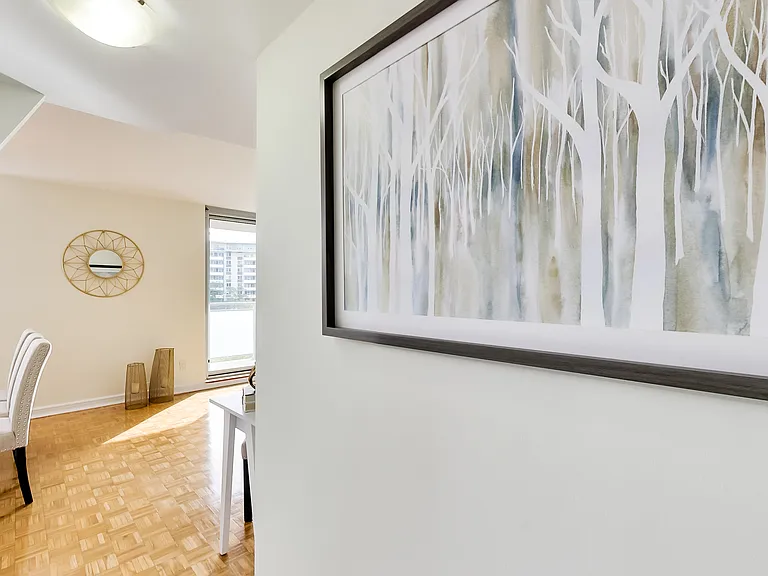 625 Roselawn Ave — Photo 27