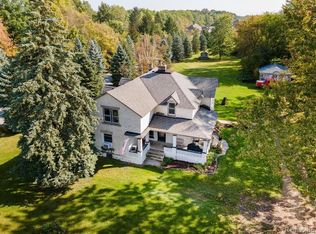 65828 Wolcott Rd, Ray, MI 48096