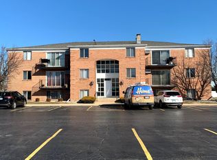 703 Stratford Dr E, Bourbonnais, IL 60914