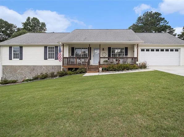 1250 Timber Walk Dr, Loganville, GA 30052