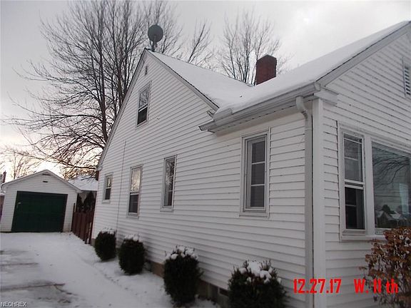 4th image of 2025 W 11th St