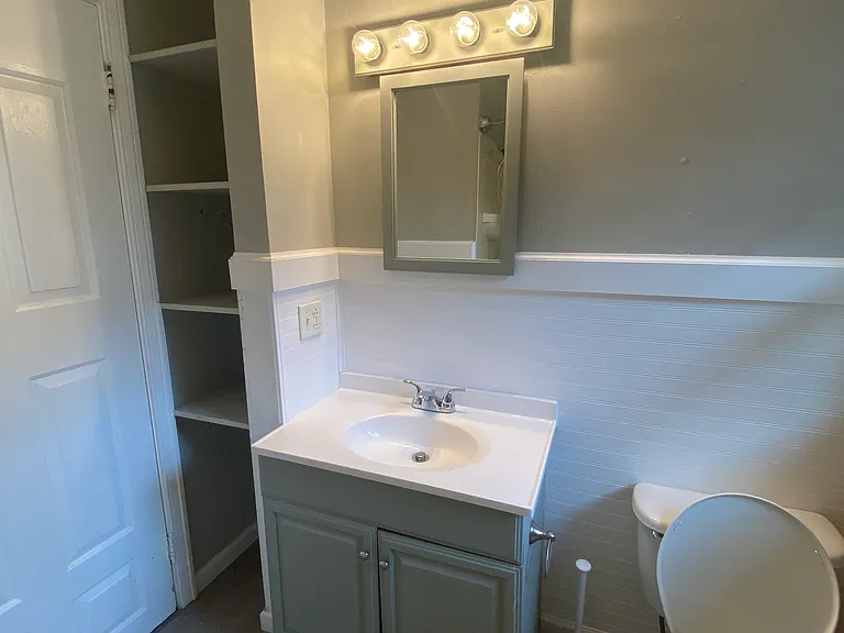 309 W Hite St — Photo 16