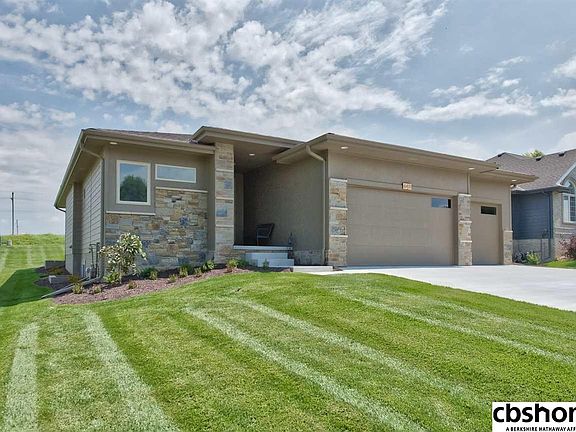 2nd image of 6411 N 157th St