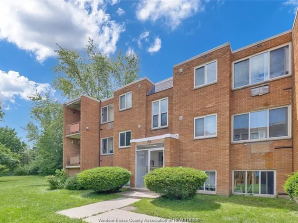 2490 Rivard Ave #7, Windsor, ON N8T 2H2