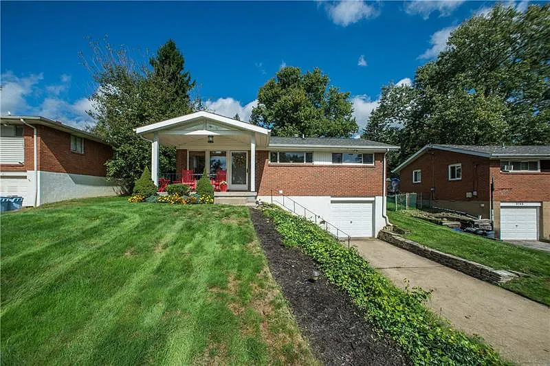 3763 Evergreen Dr photo 1