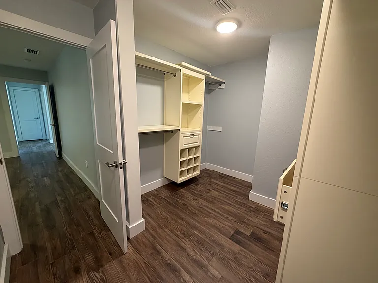 312 Yacht Club Dr NE — Photo 15