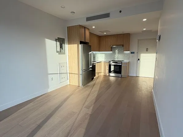 150-02 Northern Blvd #4F, Flushing, NY 11354