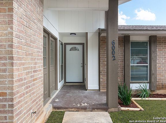 4th image of 6002 Cliffbrier Dr