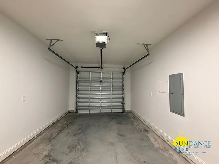 699 Woodlawn Ave NW — Photo 18