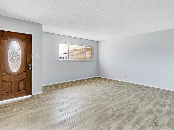 4th image of 8509 Parkland Dr