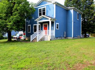 202 Scarlett Dr, Chapel Hill, NC 27517