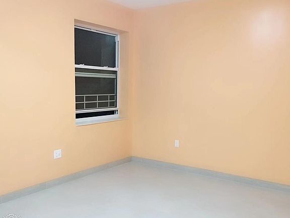 2nd image of 1230 Tabor Ct #2