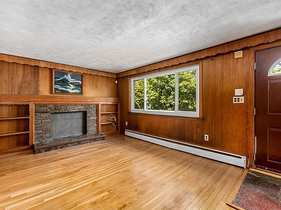 4th image of 2 Greenbrook Rd