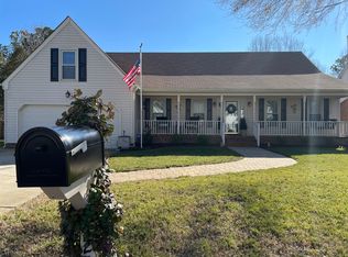 425 Granada Dr, Chesapeake, VA 23322