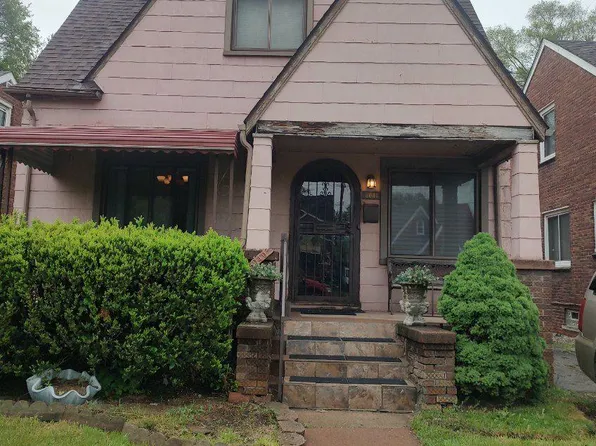 8040 Whitcomb St, Detroit, MI 48228