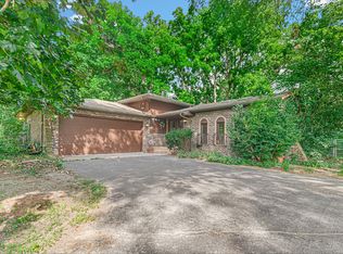 658 West St, Valparaiso, IN 46385