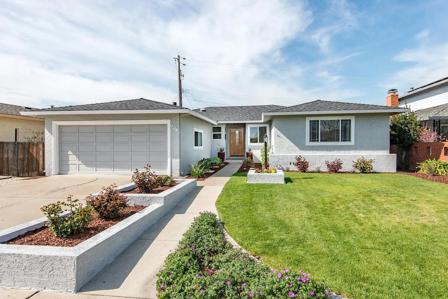 847 Raintree Dr photo 1