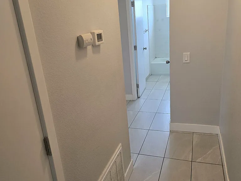 3548 Rainbow Ln — Photo 3