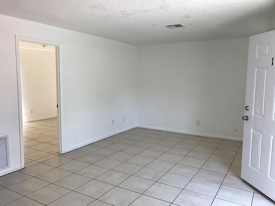 1st image of 535 13th Pl