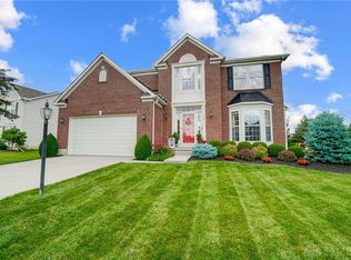 124 Springhouse Dr, Englewood, OH 45322