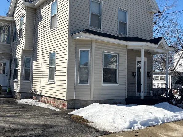 18 Upham St Floor 1, Lowell, MA 01851