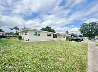 525 W Dayton Cir, Fort Lauderdale, FL 33312