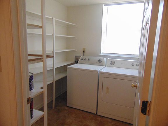 2nd image of 5307 Gardner Ct