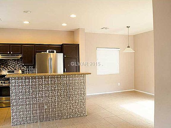 3rd image of 3609 Carisbrook Dr