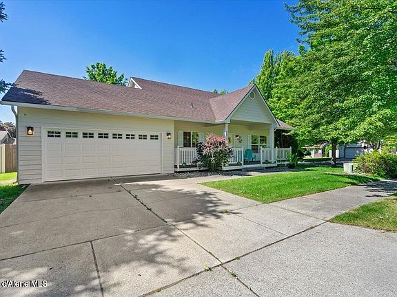 3rd image of 2072 W Ashley Ave