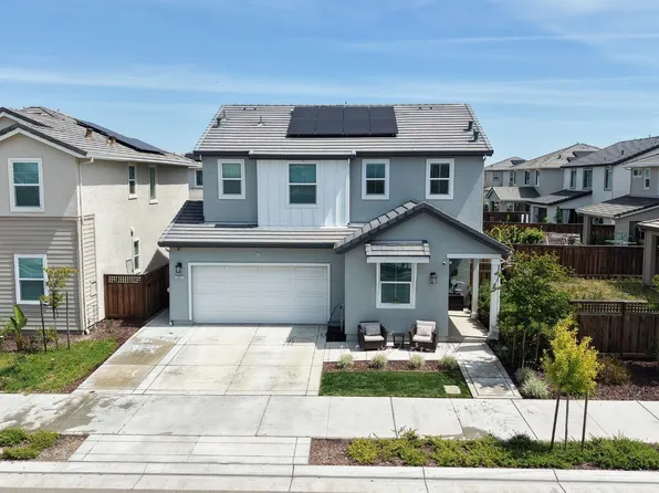 2651 Mulholland Dr, Lathrop, CA 95330