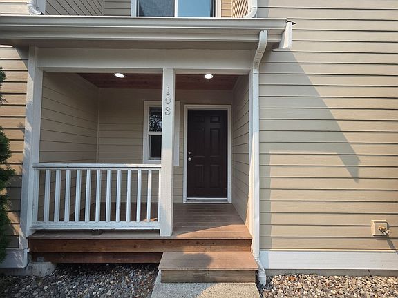 2nd image of 2180 Washington St #103