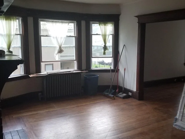 86 Warrenton Ave — Photo 8