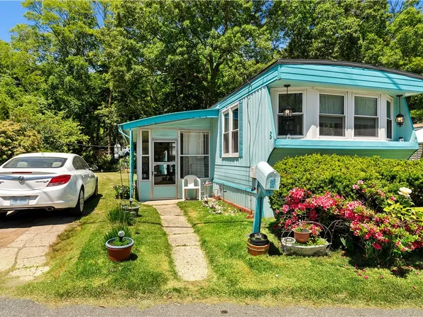 979 Toll Gate Road, Warwick, RI 02886